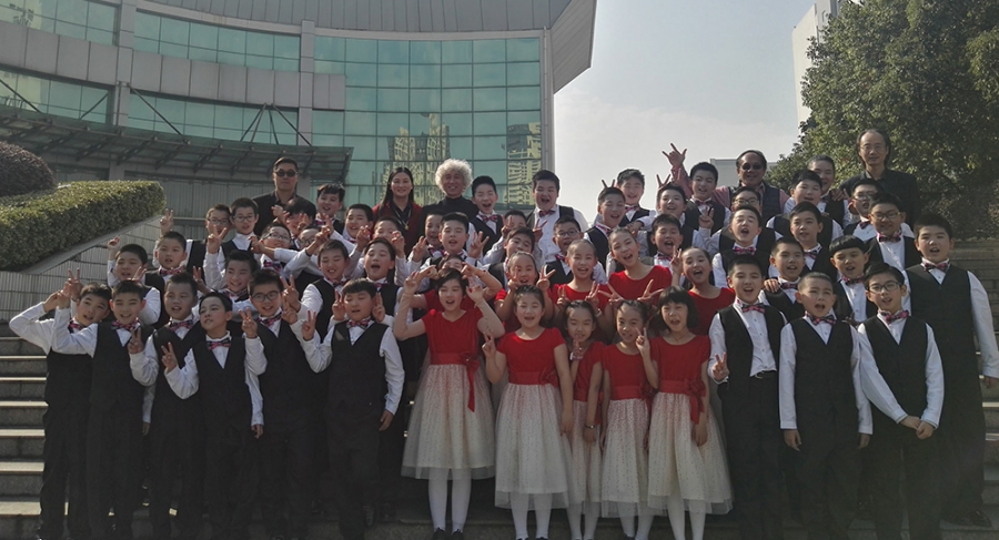 镇江市小学生文艺汇演完美收关  我乐团培训的学校勇夺桂冠